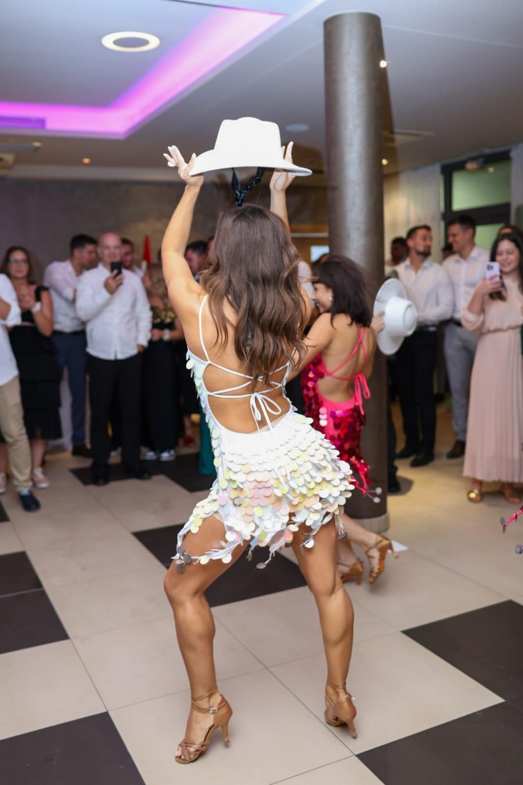 Be Latina Showtime