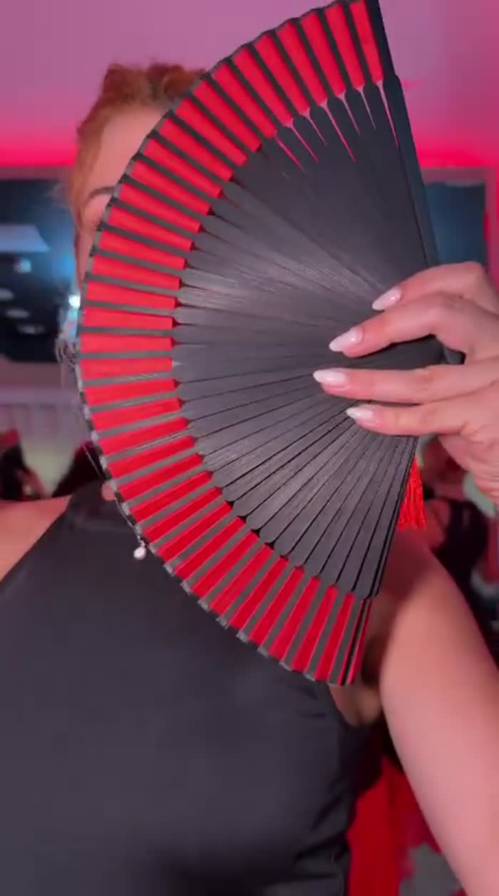 Be Latina video